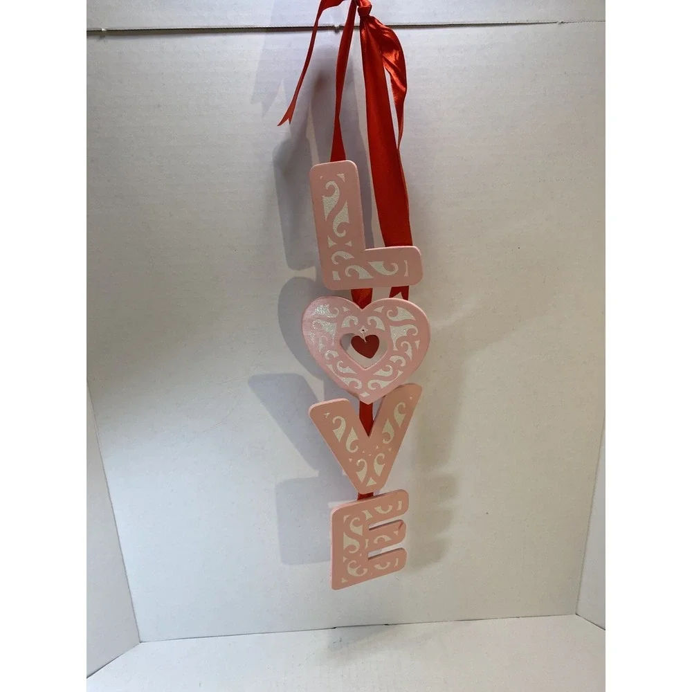 Valentines Day Door/Wall Decor, Heart Shaped Love Wooden Hanging Sign‎